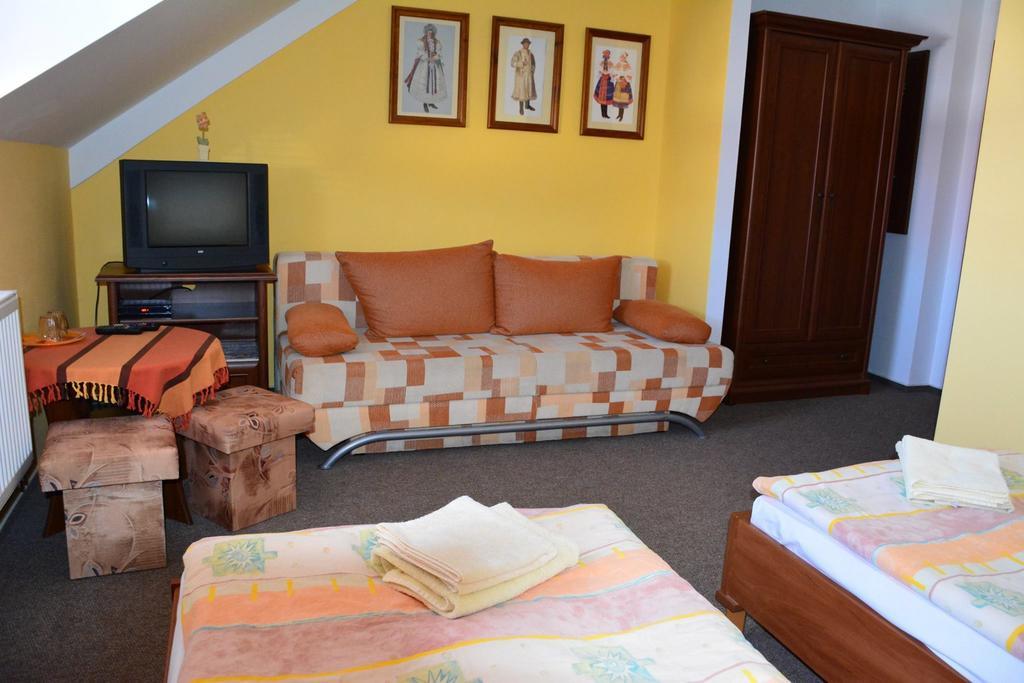 Smižany Guest House Penzion Milka מראה חיצוני תמונה
